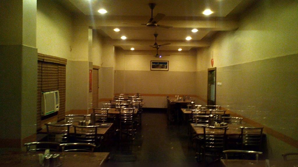 Hotel Sivamurugan Kumbakonam Exteriér fotografie
